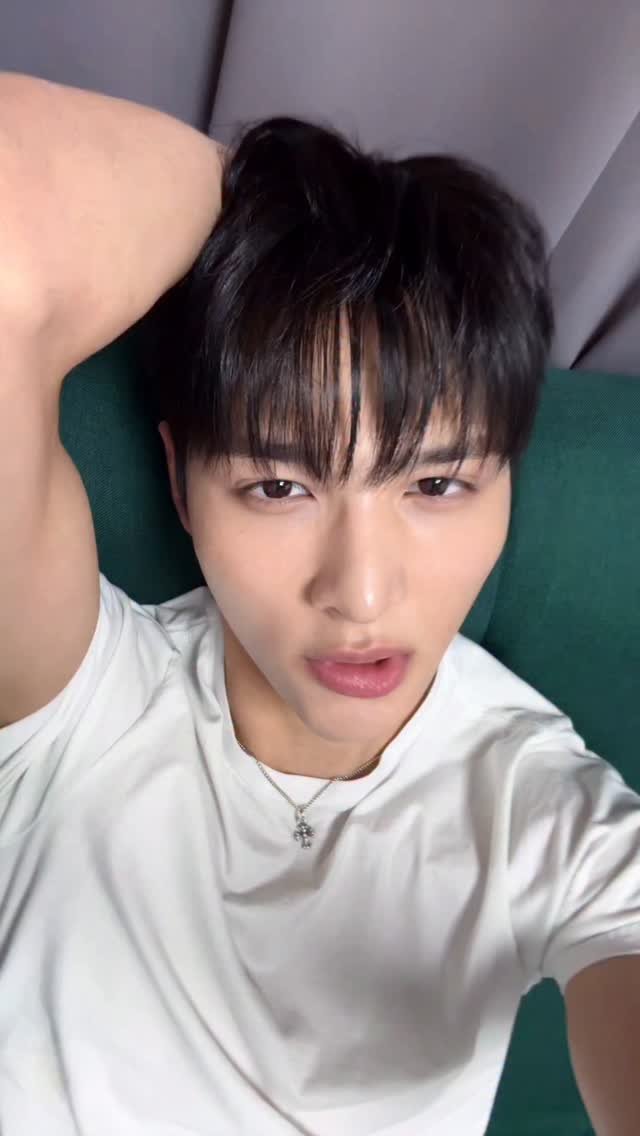ampersandone_official 게시물 이미지: Day1️⃣~🫶

#앰퍼샌드원 #AMPERSANDONE...
