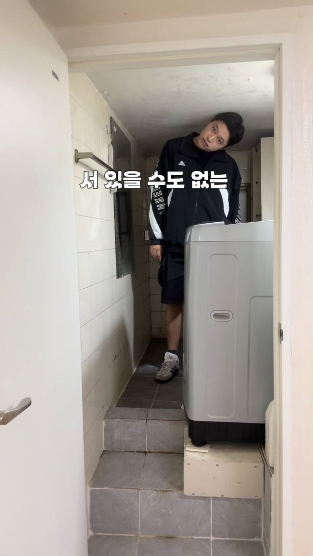 an_heaven_t 게시물 이미지: “와 이 집도 쉽지 않겠다..”

그리고
동시에 스쳐지나가는 생각,

“그런데..이...