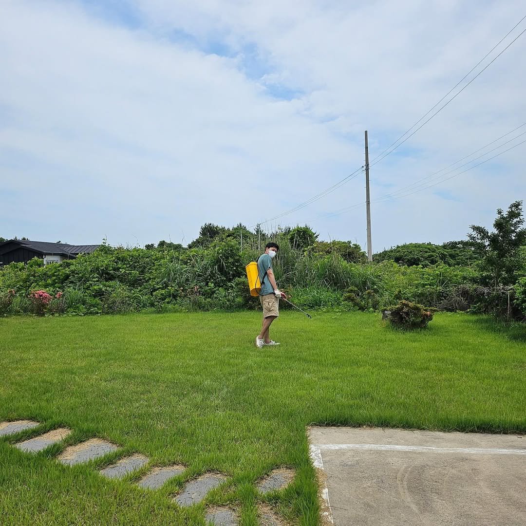 Photo shared by 언헤븐트 on June 24, 2024 tagging @an_heaven_t.