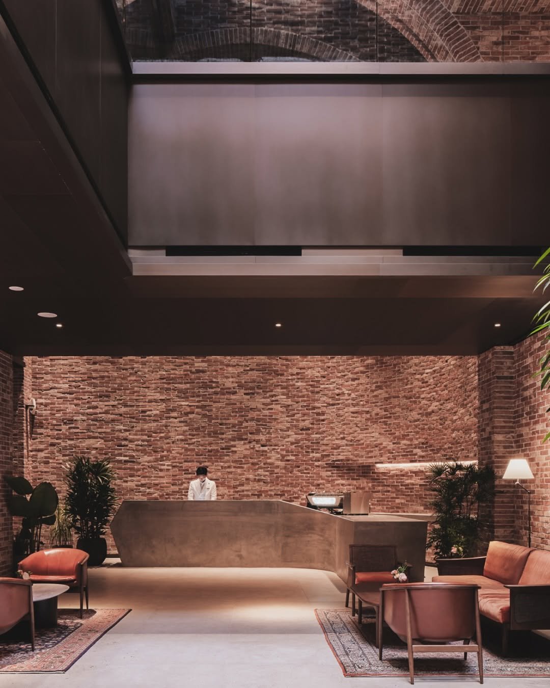 ananti.hotels 게시물 이미지: Within walls of brick,
subtle, curated music...