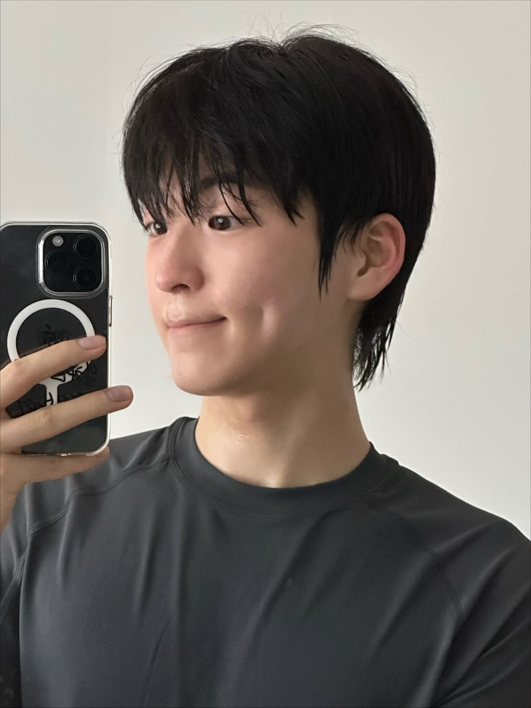 Photo by 안찬혁 on September 23, 2025. May be a selfie of 1 person, bangs and text.