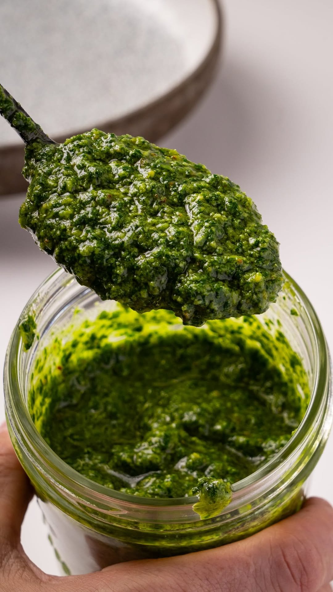 andyhearnden 게시물 이미지: Basil pesto is super easy to make 🌿...