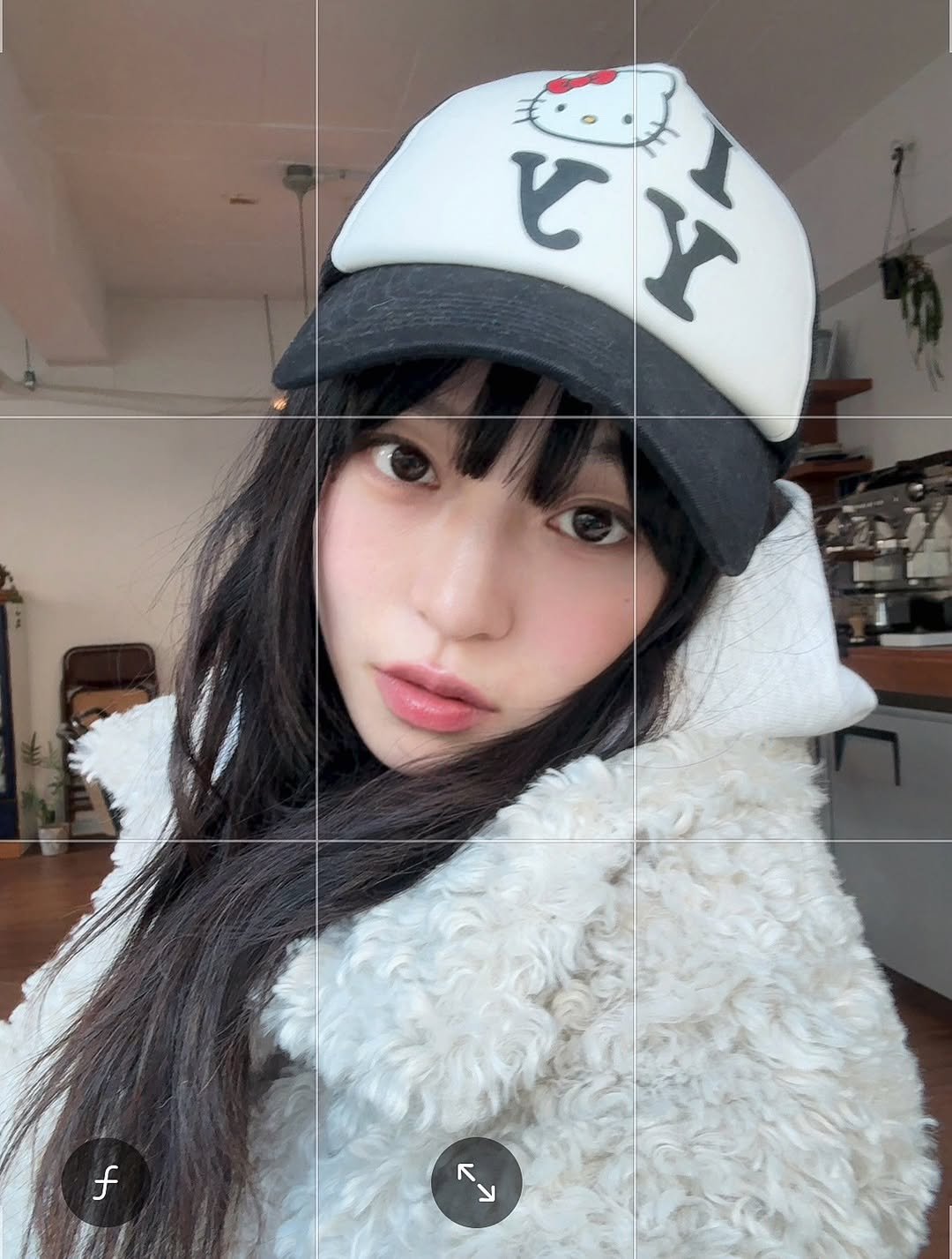 Photo by 안은빈 | Eunbin Ahn on November 23, 2025. May be an image of one or more people, hair, duffle coat, hat, parka and text that says 'TY ላ じ f ←→ K'.