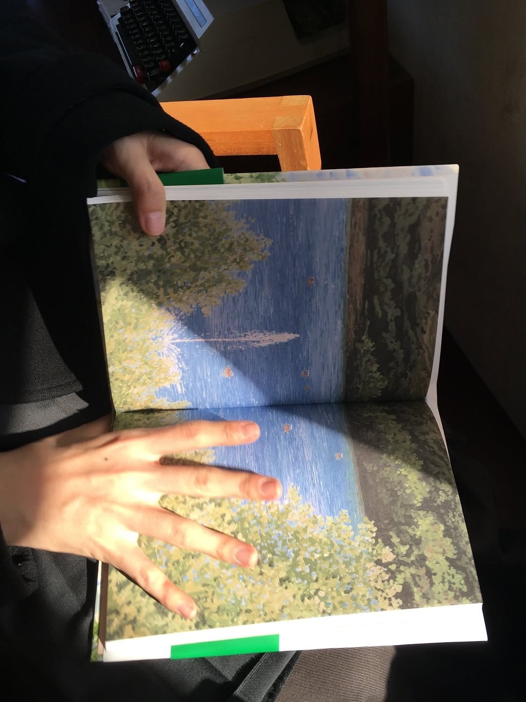 Photo by 안은빈 | Eunbin Ahn on November 22, 2025. May be an image of book, magazine and text.