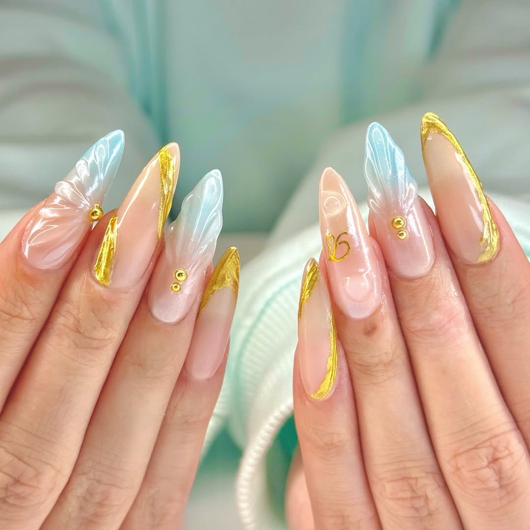 angelstouchbyjhes 게시물 이미지: guess who🫣🩵

me with a set that isn't a white...