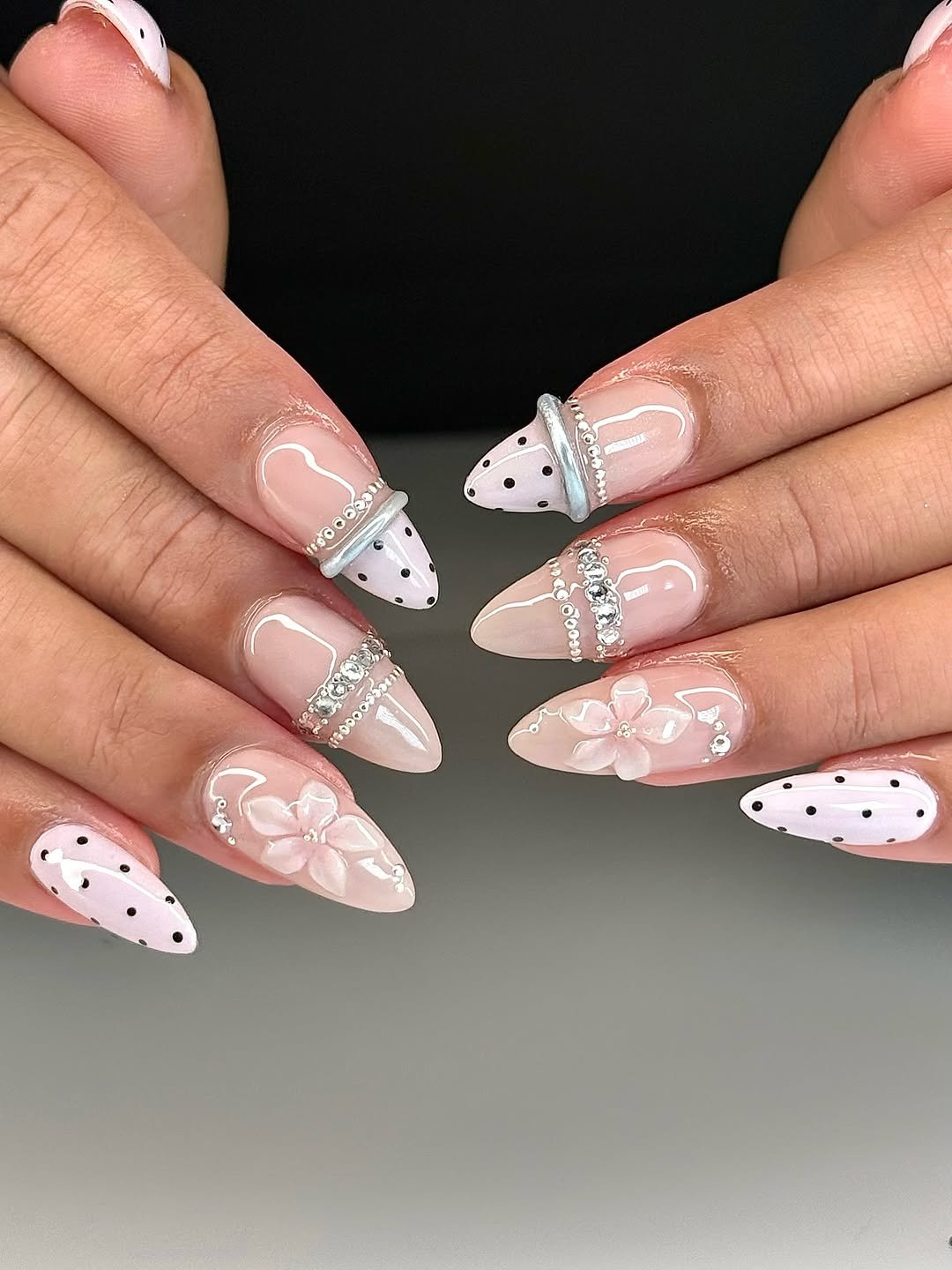 angelstouchbyjhes 게시물 이미지: florals and polka...