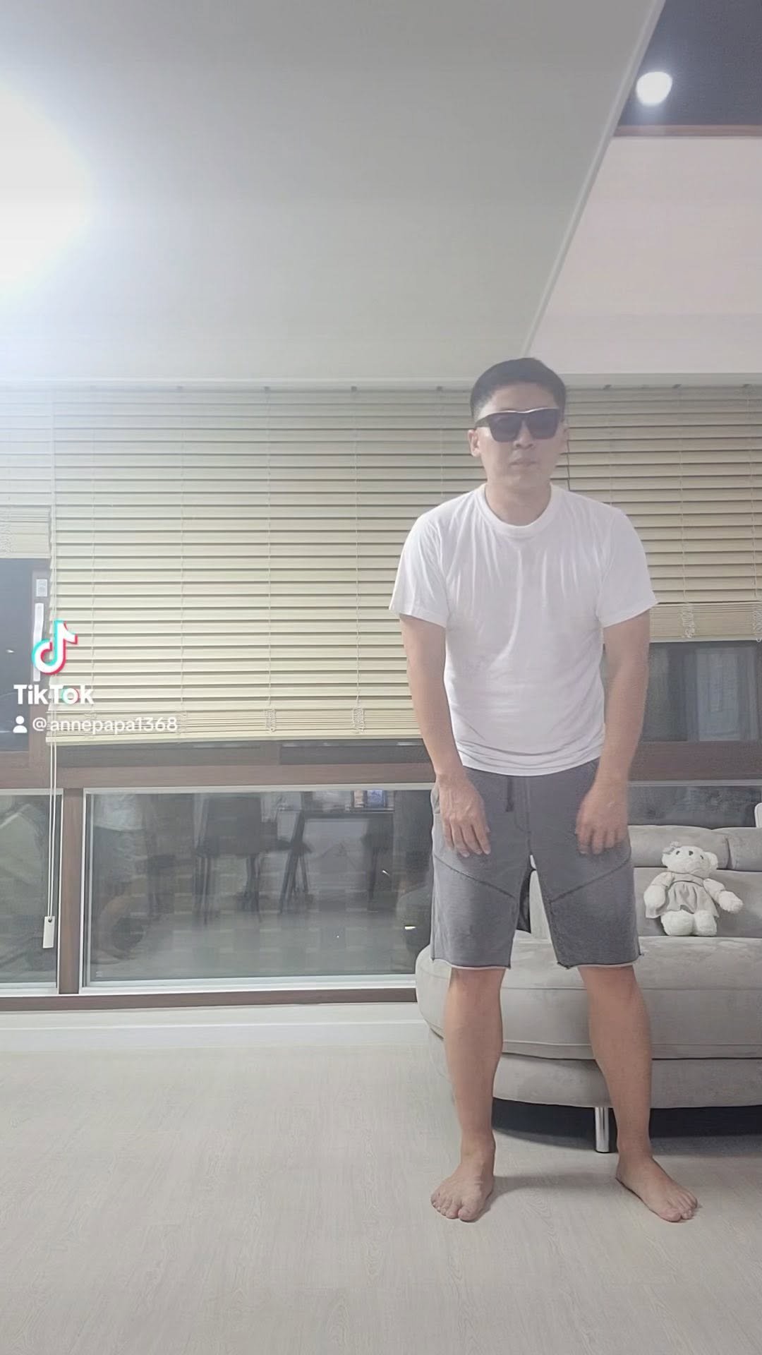 annemami5566 게시물 이미지: 🙈
유튜브 4만 찍은 영상 ㅋㅋㅋ