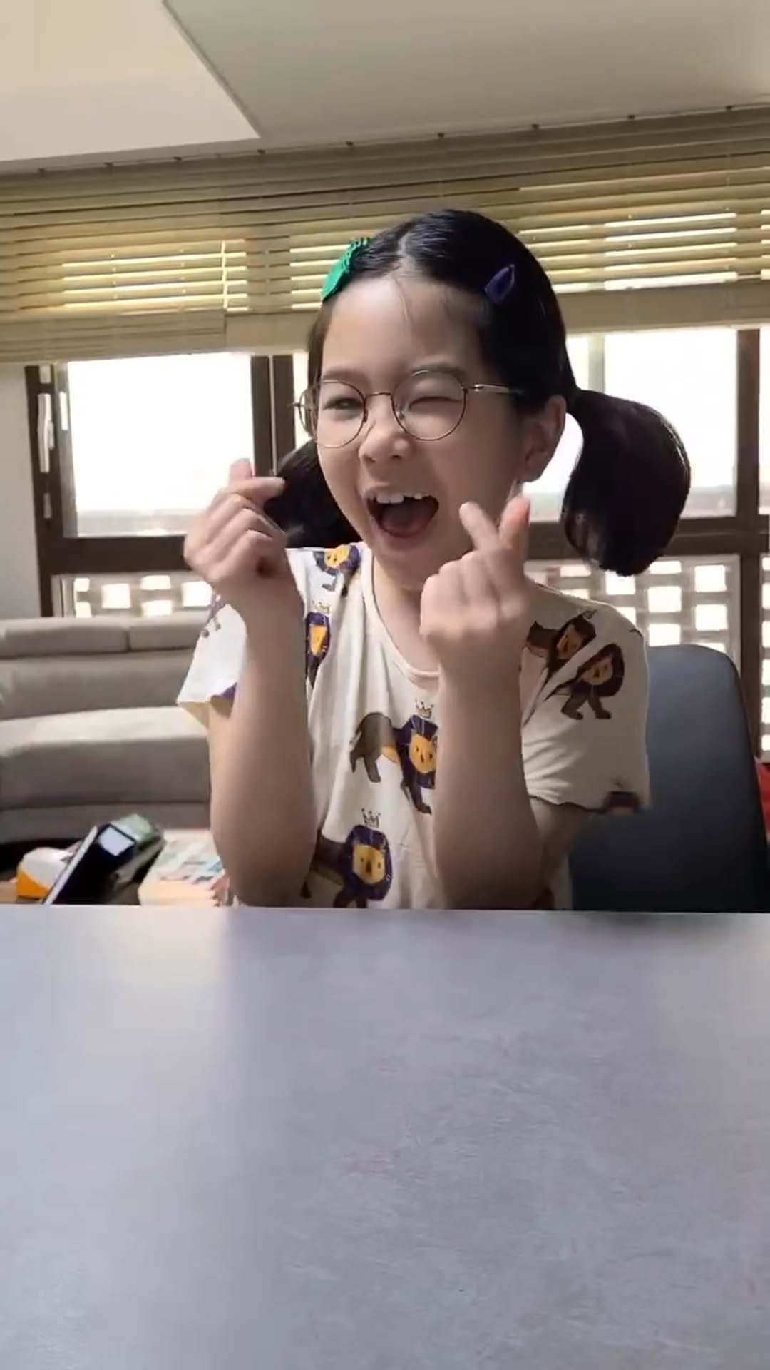 annemami5566 게시물 이미지: 🦋
마이앤 영어 영상 
자주 올려달라는 인친 몇 분이 
개인 연락와서 ... 
며칠...