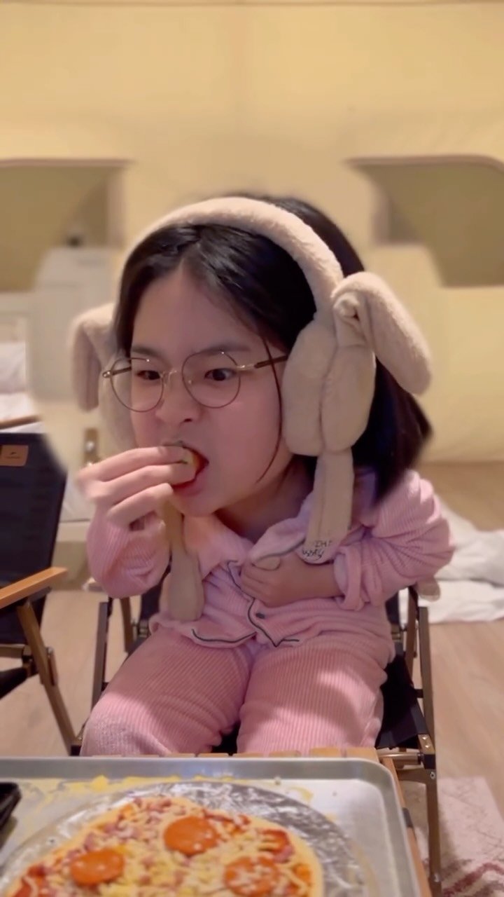 annemami5566 게시물 이미지: 올한해 이수와 저희 가정 좋아해주시고 
응원해 주셔서 감사합니다~

올해 마지막 날...