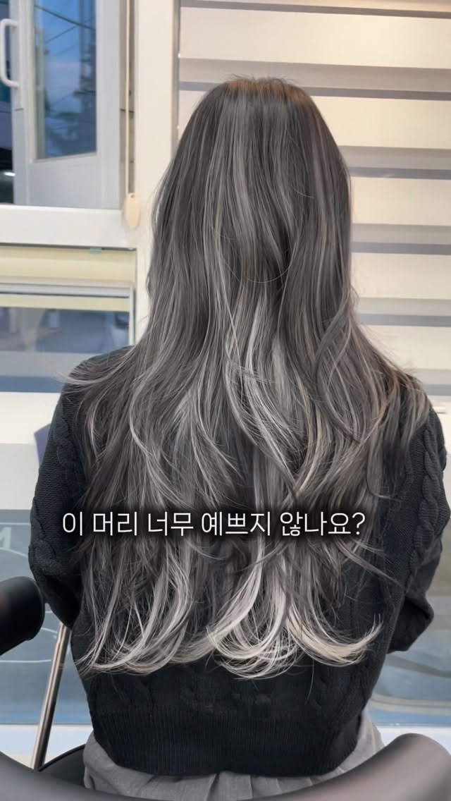 anotherz_saebyuk 게시물 이미지: 어나더즈 시그니쳐 #투인원염색 

하나만 하기 아쉽다면 두가지 다 하세요🤍
너무너무...