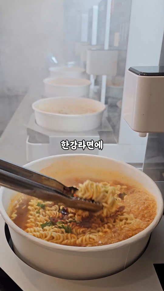 ansannews 게시물 이미지: 텐트 대여료 무료 숯불 무료 반찬 + 된장찌개 + 식기까지 무료🎁

여기는 텐트마다...