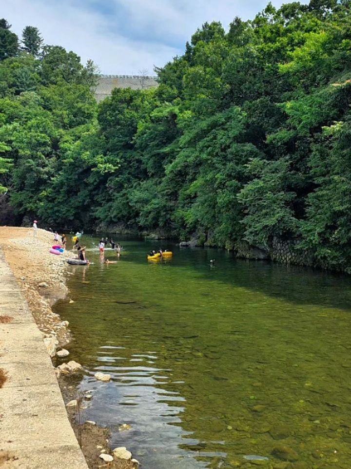 ant_works 게시물 이미지: 여기는? 길고긴 맑은 계곡 다녀오세요. 🏝
길고 넓고 맑은 계곡이더라구요
음식...