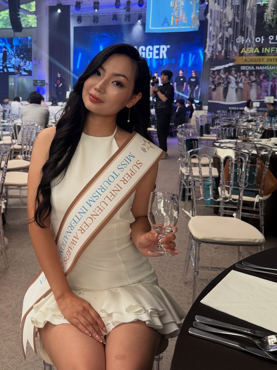 Photo shared by Anu Ujin on September 04, 2025 tagging @superinfluencerawards_official. May be an image of one or more people and dress.