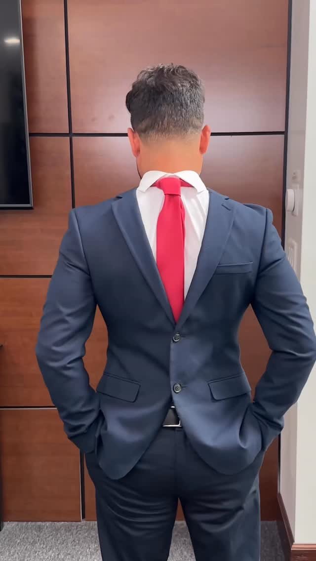 anwar 게시물 이미지: “Watch your back!” 👀