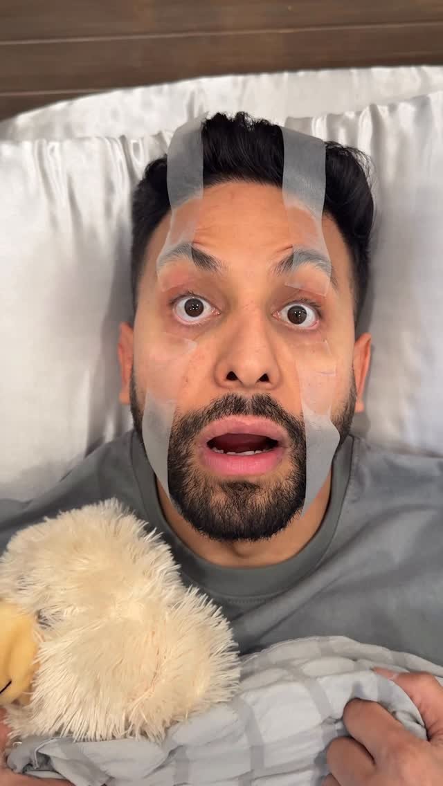 anwar 게시물 이미지: Sleep with your eyes open 👀