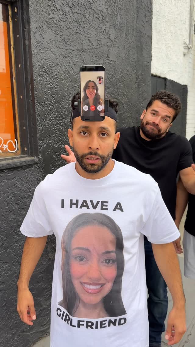 anwar 게시물 이미지: How I go out in public…