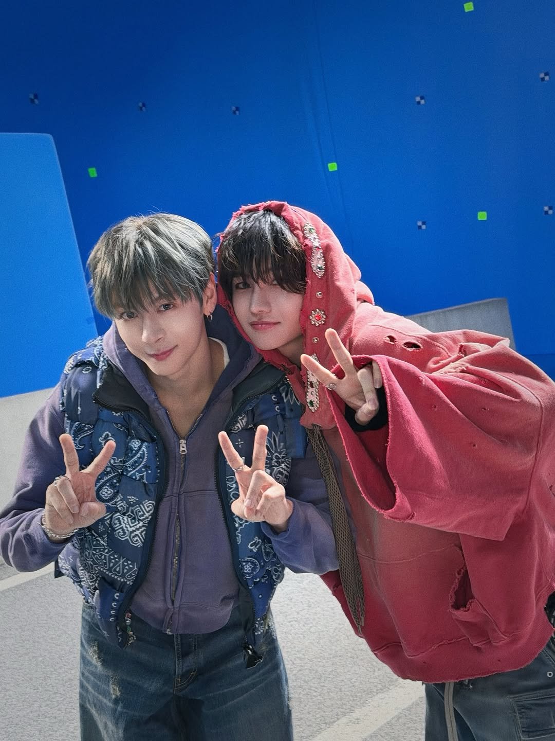 Photo by aoen on March 20, 2026. May be an image of one or more people, bangs and text.