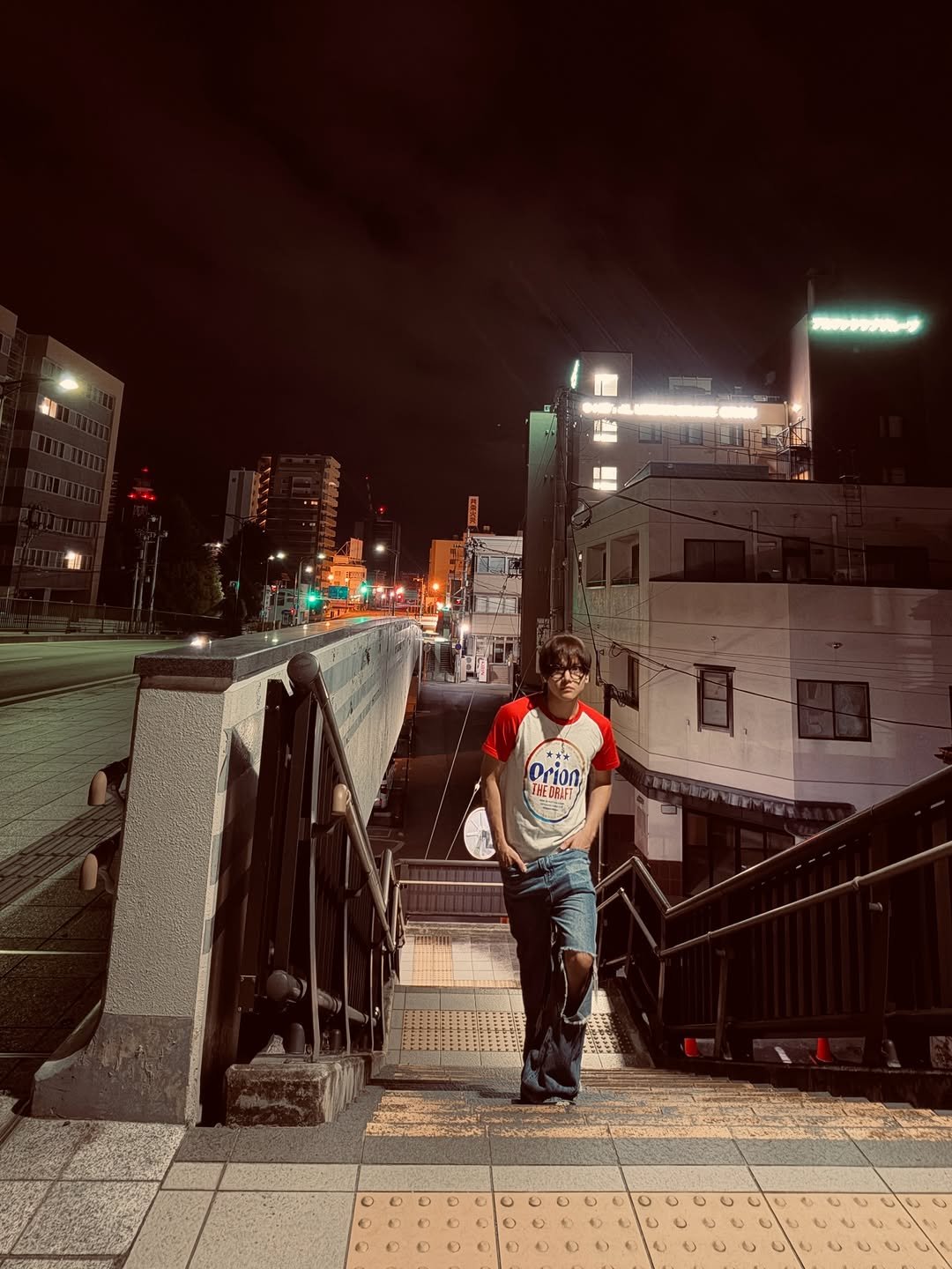 aoen.official 게시물 이미지: 街灯

#aoen #アオエン
#GAKU #雅久