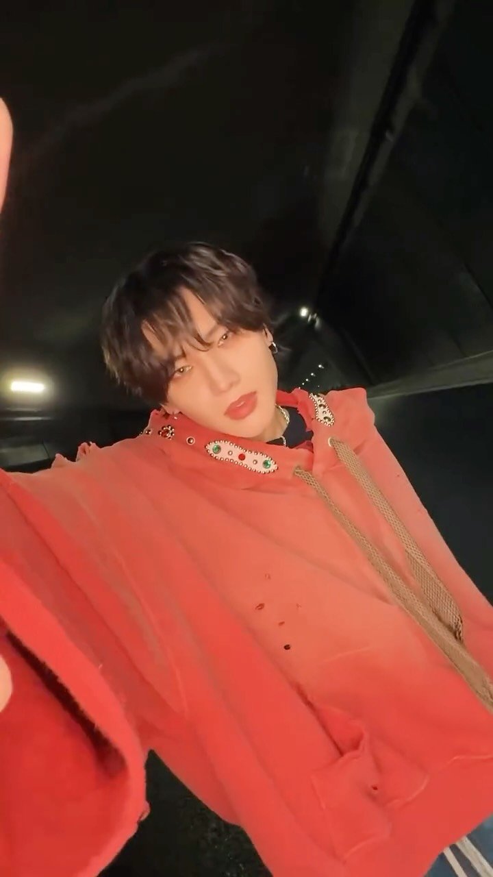 aoen.official 게시물 이미지: aoen 2nd Single「秒で落ちた」🕐💙

 #aoen #アオエン #秒で落ちた...