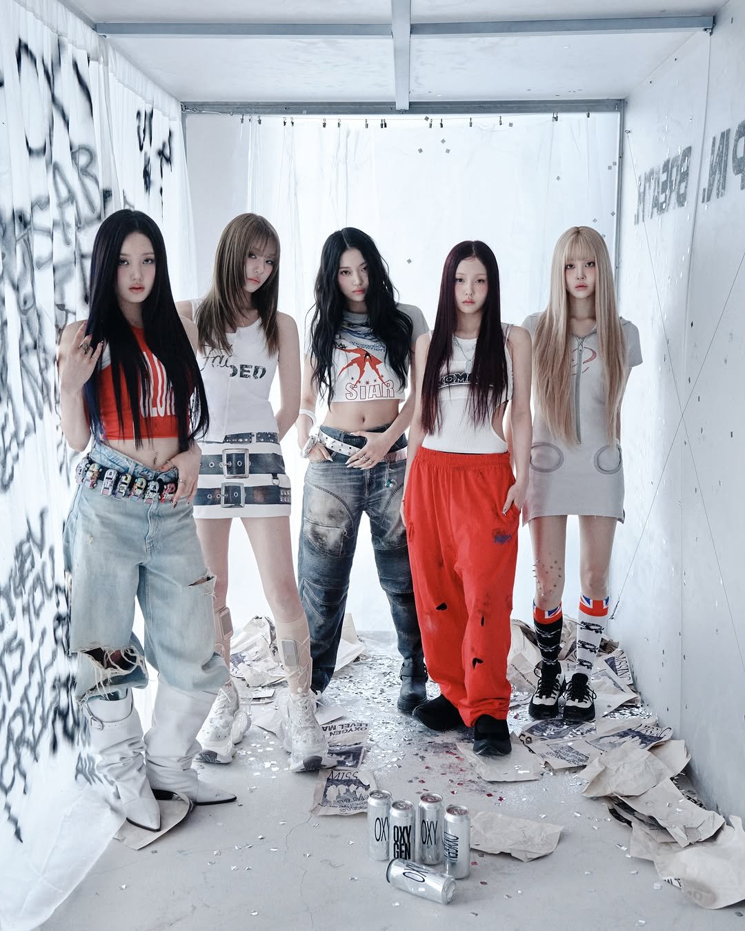 aomgofficial 게시물 이미지: [Keyveatz (키비츠)]

MESSY GIRLS AROUND

Keyveatz...