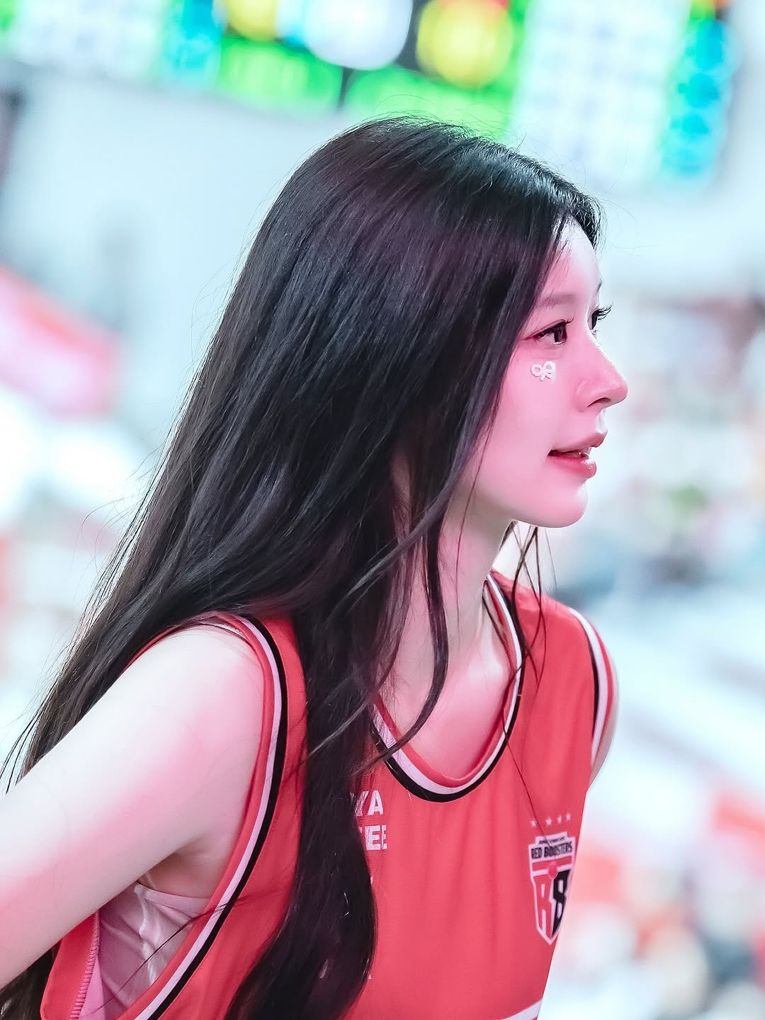 Photo shared by 신혜령 on November 13, 2025 tagging @apex_cheerleader_official. May be an image of ‎one or more people, bangs and ‎text that says '‎Et شج Sm ক‎'‎‎.