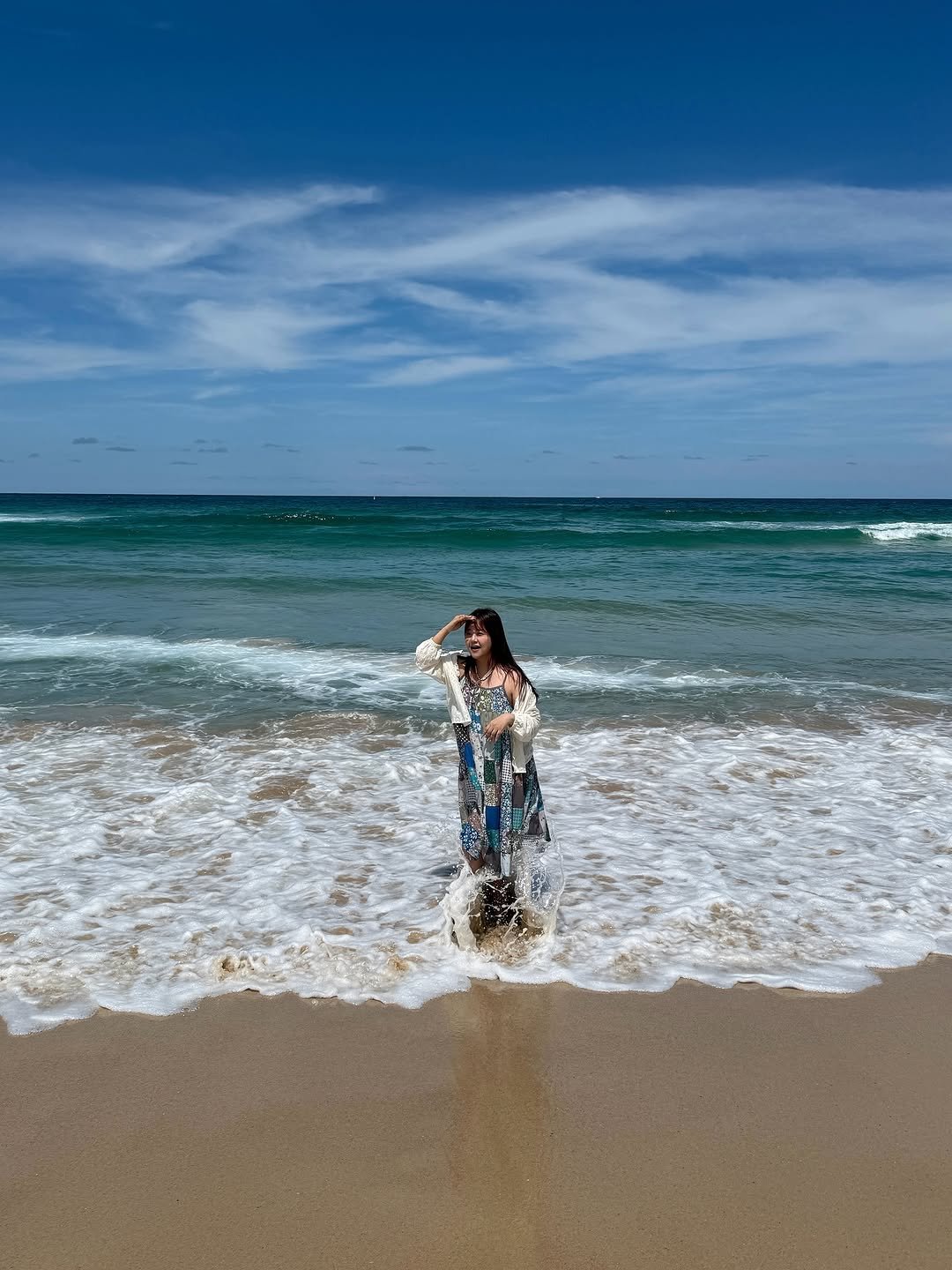 Photo by 아람이 on November 01, 2025. May be an image of ocean, beach and text.