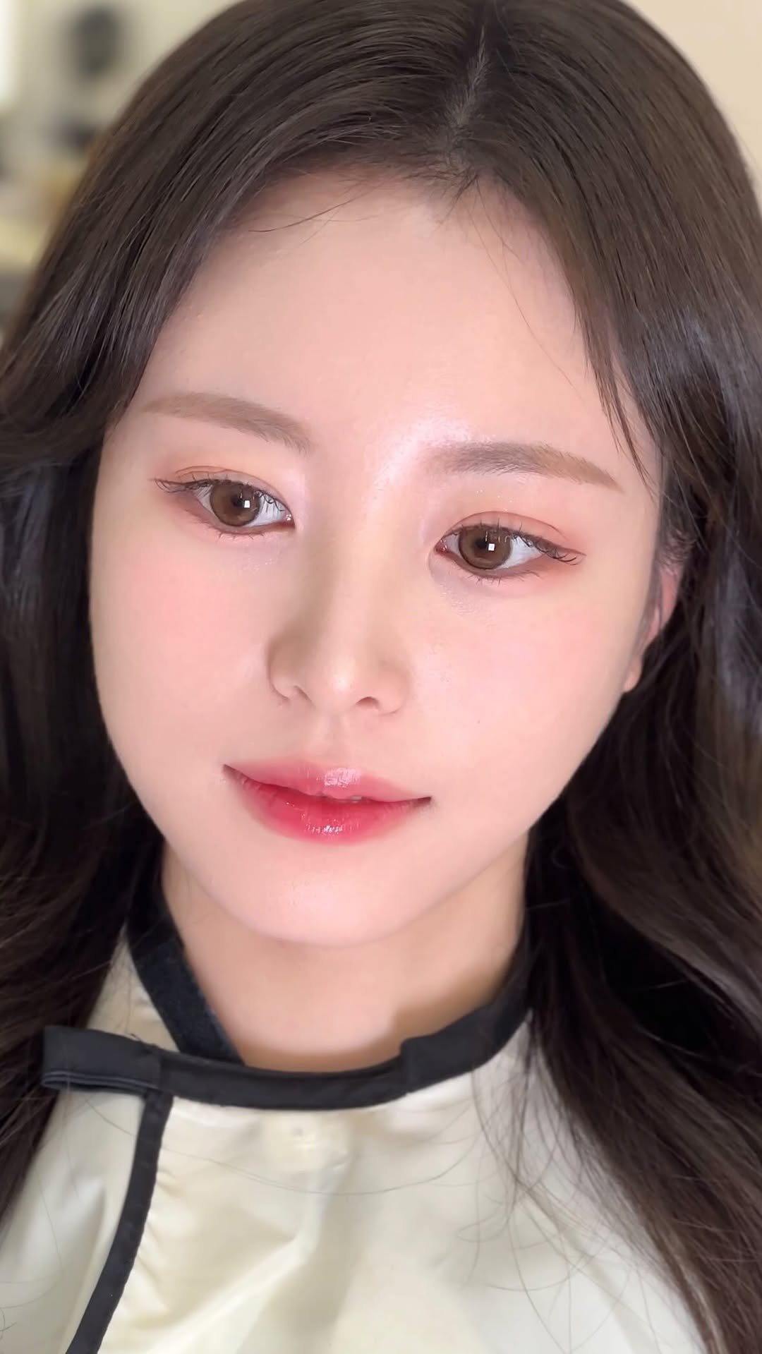 ari_mi1222 게시물 이미지: 오랜만에 핑크 뽀용 메이크업 튜토리얼💗
언제나 넘예 혜린님🫶🏻

H...