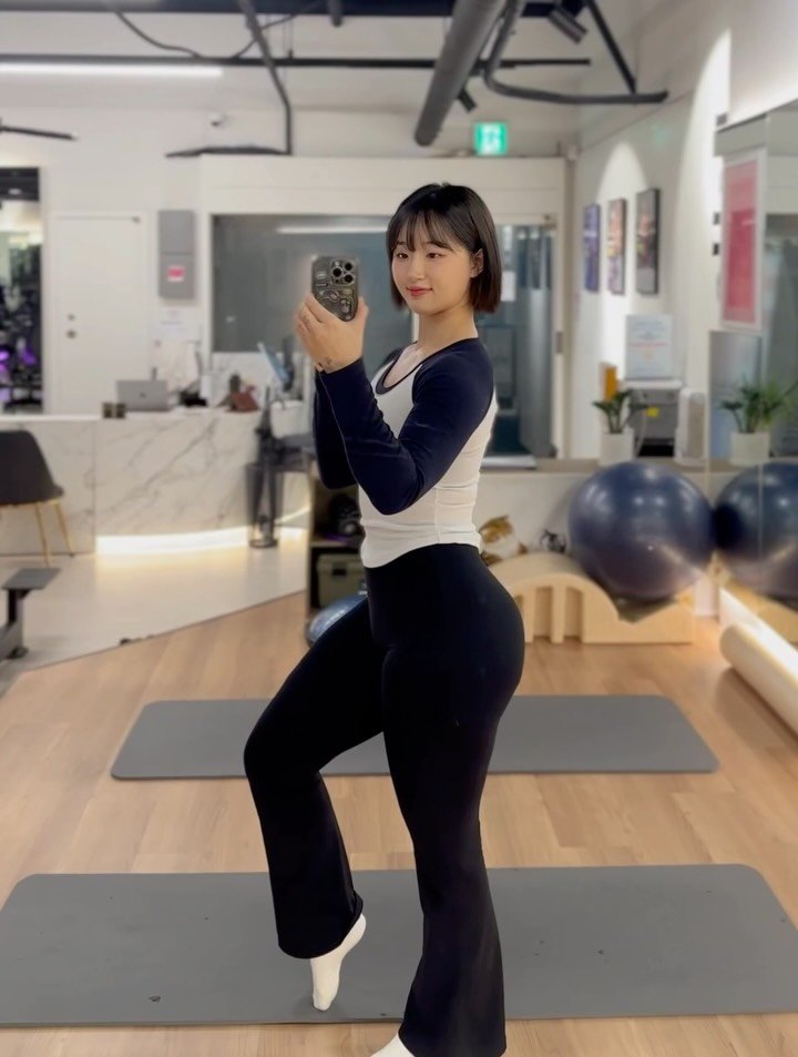 ariginine 게시물 이미지: 등운동을 위한 힙쓰 #오운완 
강해지고싶다 하기 싫어도 해내는 내가 좋아
마지막은...