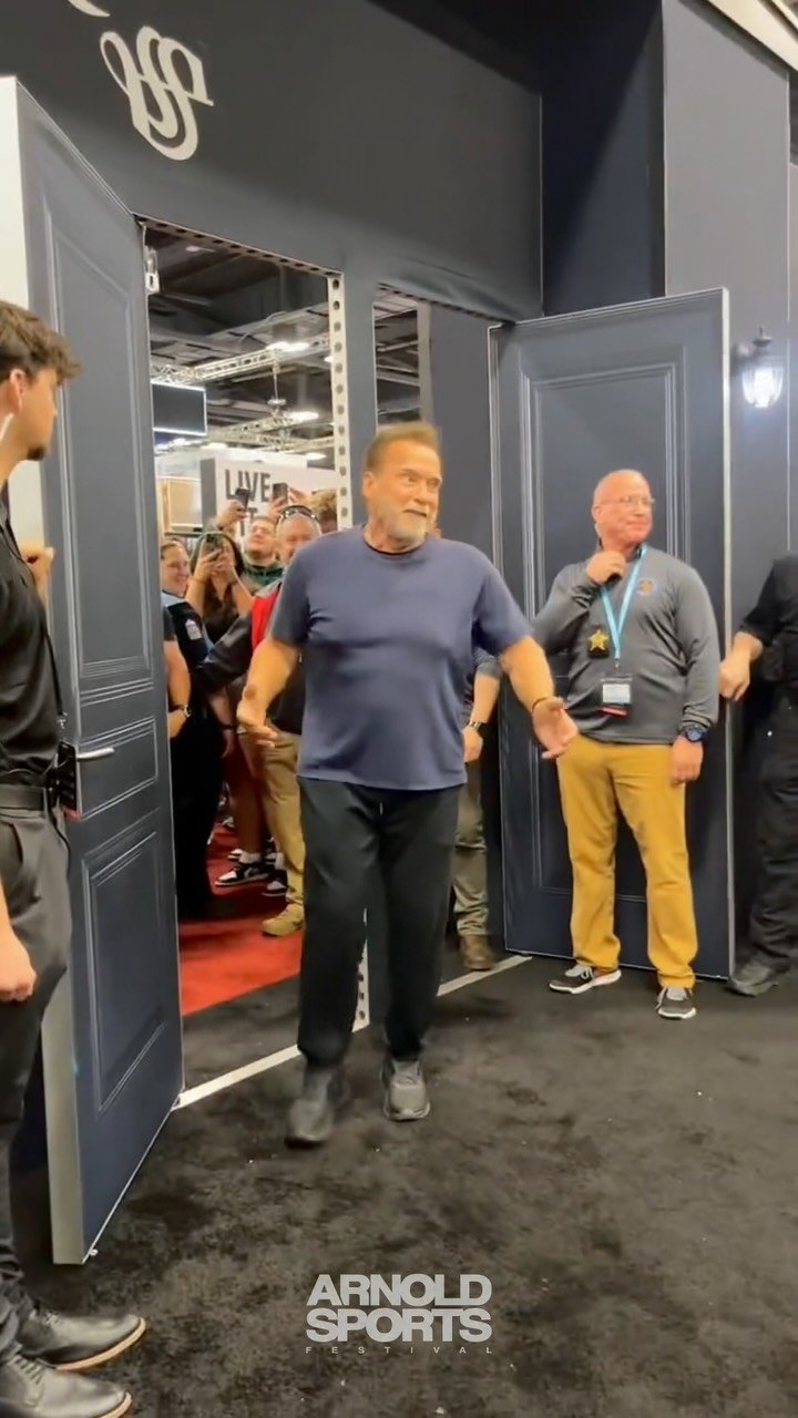 arnoldsports 게시물 이미지: Never change Arnold 😂💪❤️

🎥 @aidandunn05