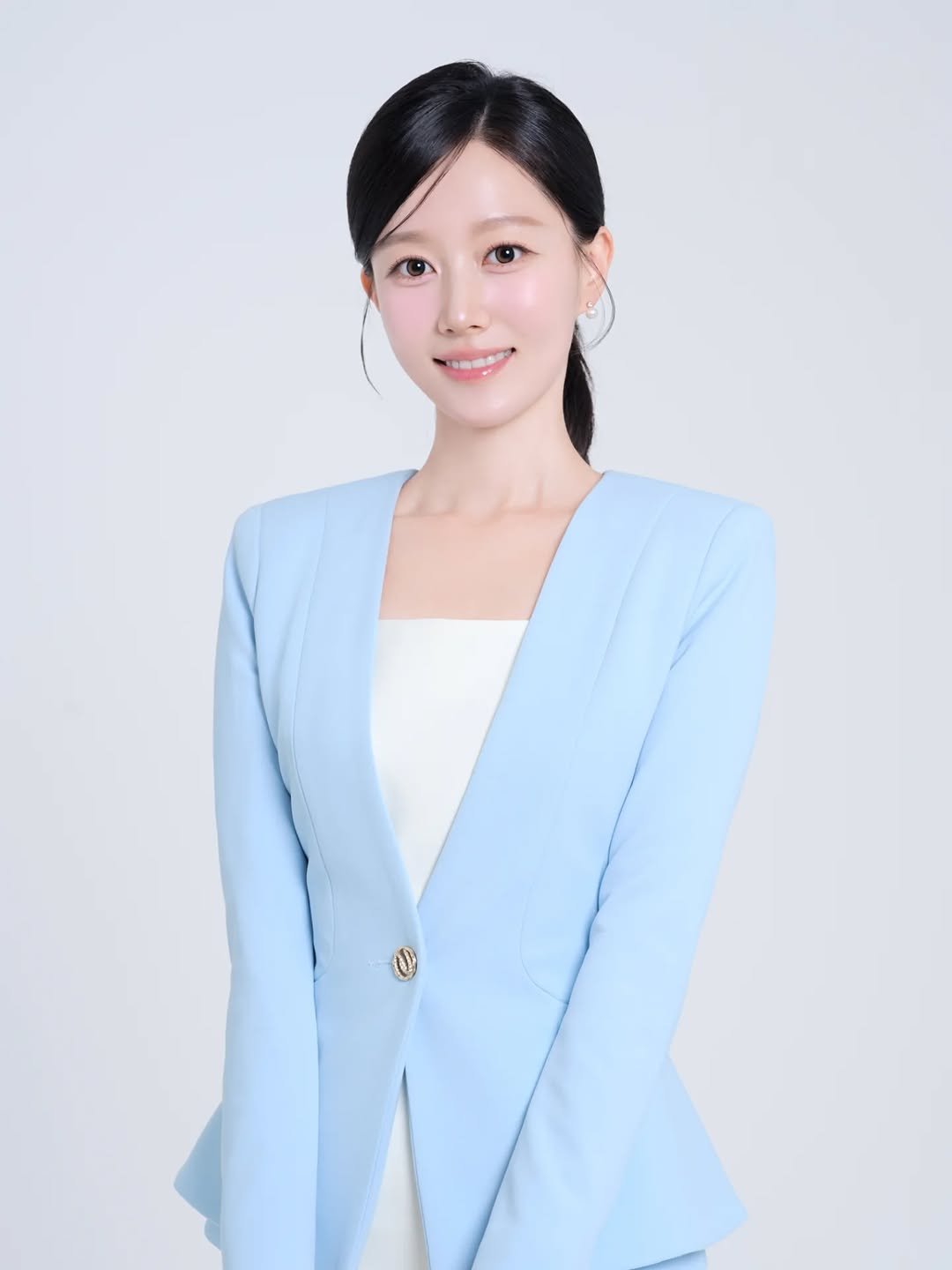arommxee 게시물 이미지: 습관적으로 분홍색 의상 입을려다가 이번엔 하늘색🩵
다음엔 어떤 색깔...