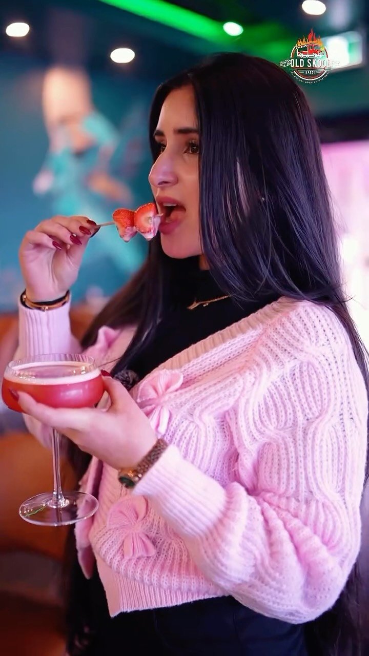 arpanrekhi 게시물 이미지: Started in a garage, rolled out in a food...