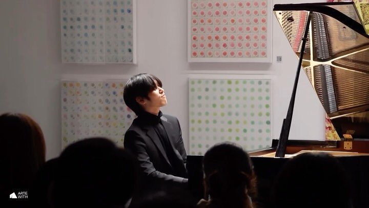 artewith 게시물 이미지: 【이관욱의 슈만, 교향적 연습곡 중】

슈만은 때때로 우리가 만끽하고 있지 않은...