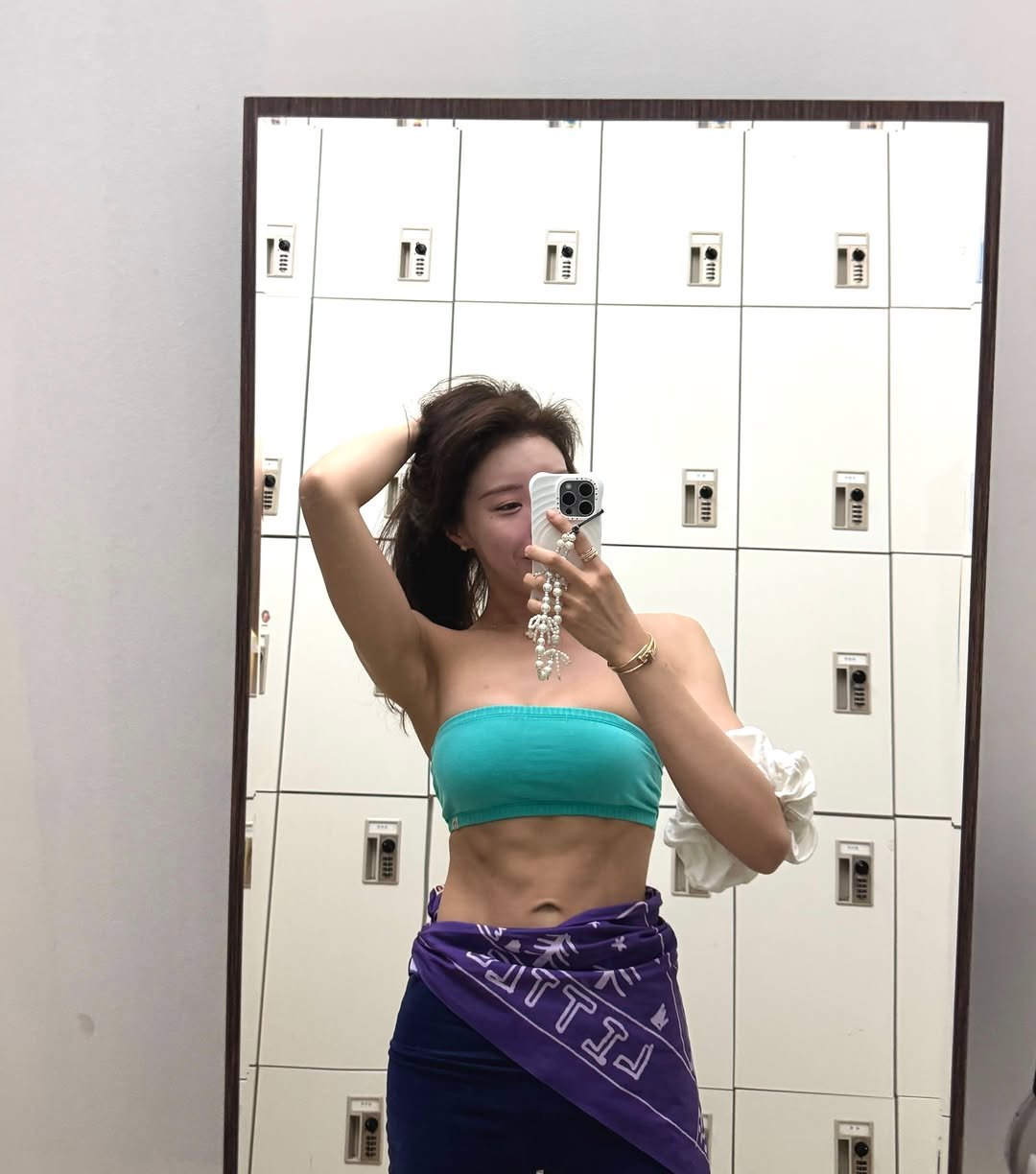aruna.withlove 게시물 이미지: 우리에게는 두번의 삶이 있다.
두번째 삶은 인생이 한 번 뿐이라는 것을 깨달을 때...