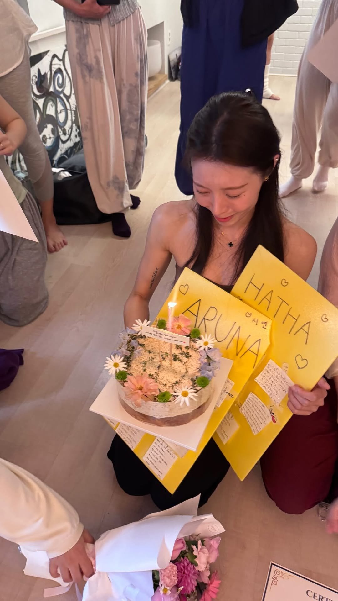 aruna.withlove 게시물 이미지: 또 한 기수가 지나갔다.

그리고 또 한 번,
누군가는 자신의 몸을 이해하기...