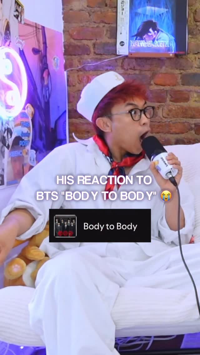 asianglow.podcast 게시물 이미지: RM: I need the whole stadium to jump
Me:...