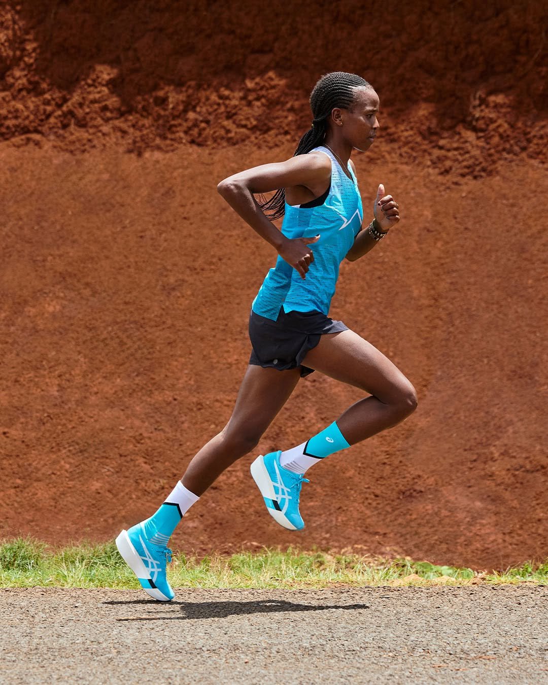 asicskr 게시물 이미지: ASICS | #RUNNING
𝗙𝗲𝗲𝗹 𝗹𝗶𝗴𝗵𝘁𝗲𝗿. 𝗙𝗲𝗲𝗹 𝗳𝗮𝘀𝘁𝗲𝗿.

더...