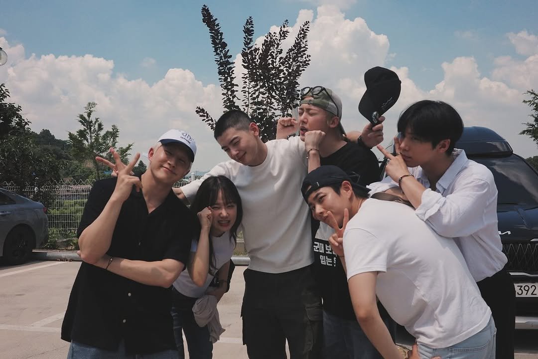 ast_jinjin 게시물 이미지: 사랑하는 동생 건강하게 잘녀와라😍
