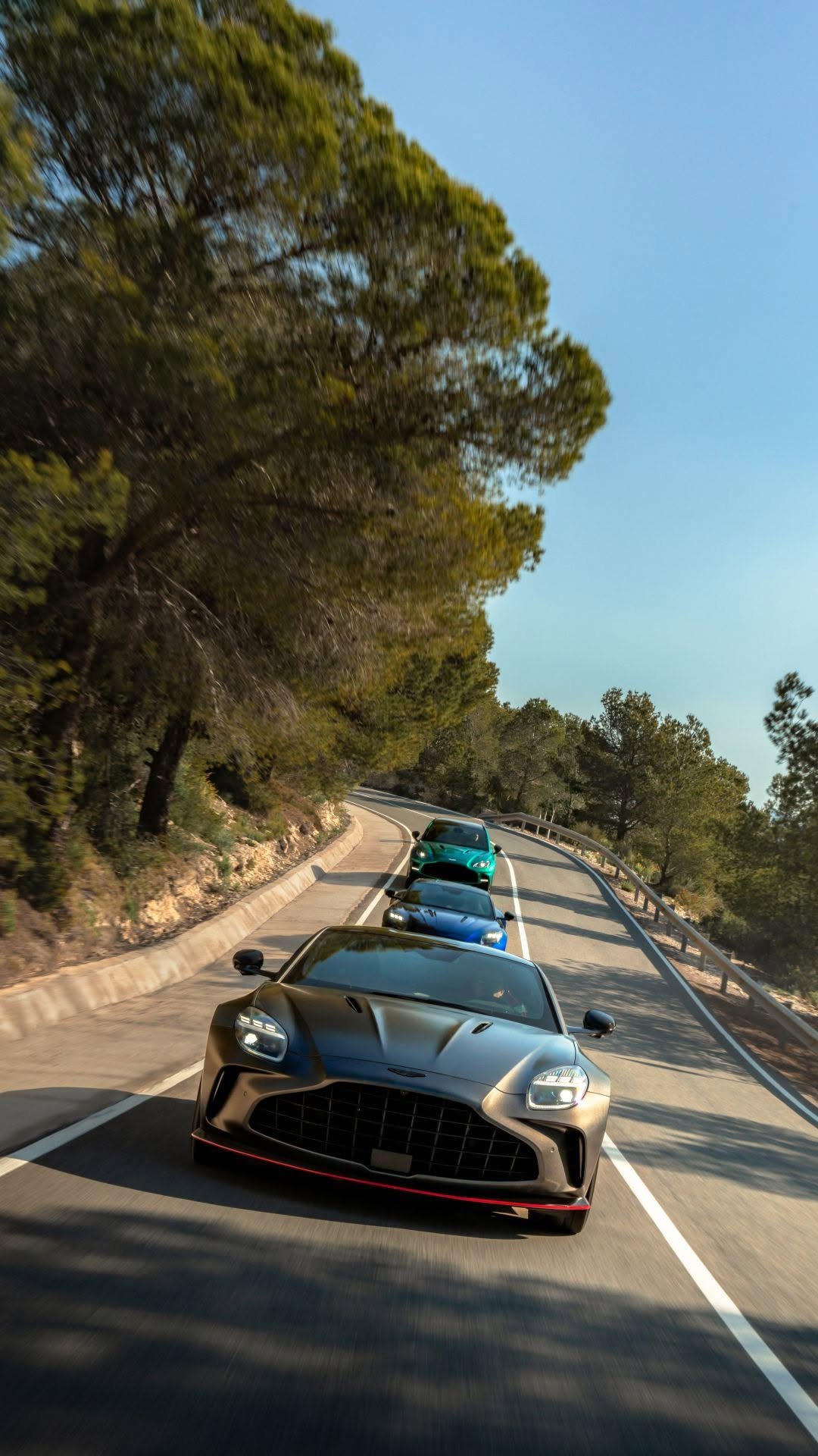 astonmartin 게시물 이미지: Take the long route.

Your next unforgettable...