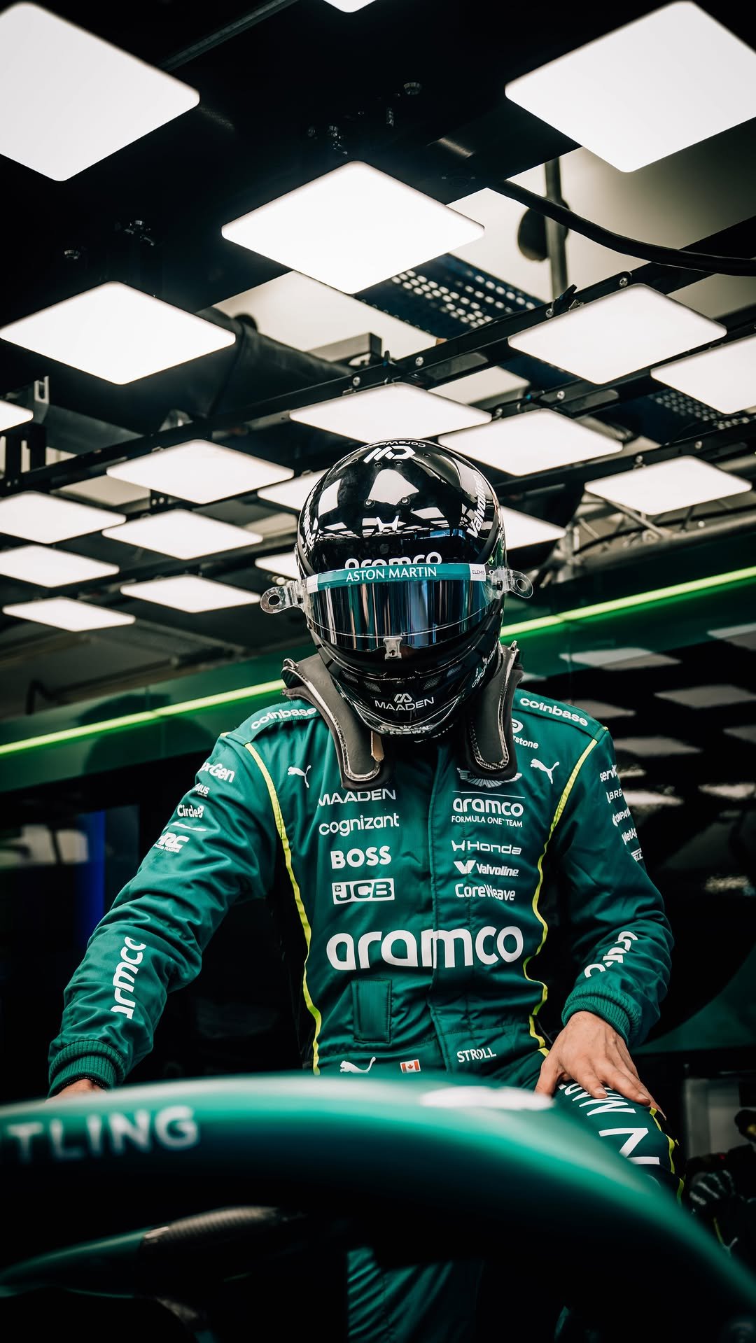 astonmartinf1 게시물 이미지: Crafted for 2026.

Take a closer look at...