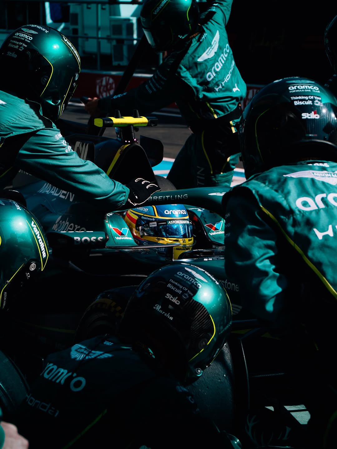 astonmartinf1 게시물 이미지: Signing off from round eleven.

#HungarianGP