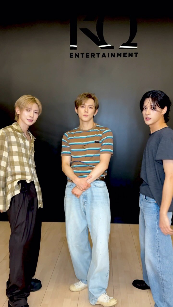 ateez_official_ 게시물 이미지: 👎 #BAD with 연준 님👍

#TXT @txt_bighit @yawnzzn...