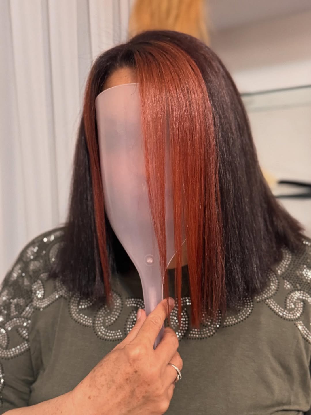 Photo by ati_haircolore on October 08, 2025.