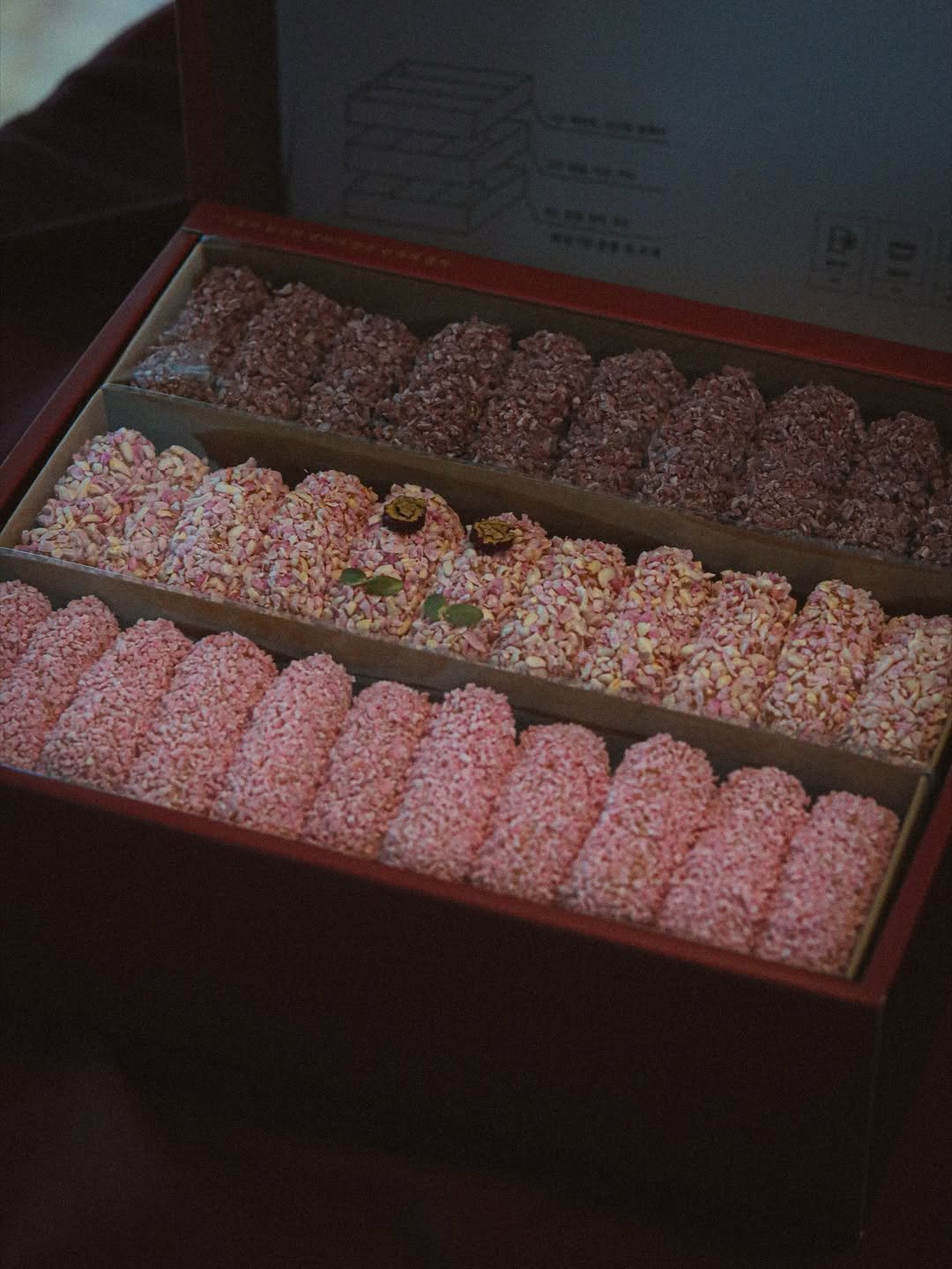 Photo shared by 니맘캠핑 on November 10, 2025 tagging @sunmi_hangwa_official. May be an image of childrens toy and text.