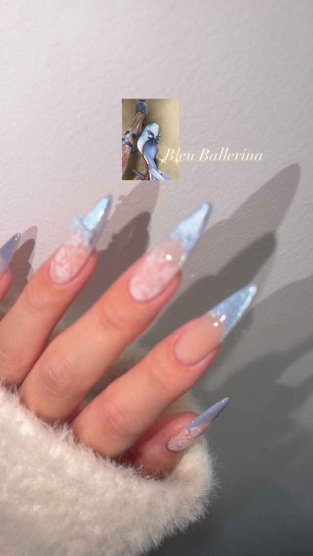 aura_glitter 게시물 이미지: ‘AM13 블루토파즈’
블루자석💎
요즘 푹 빠진 블루네일!!!!!
알고리즘 온통...