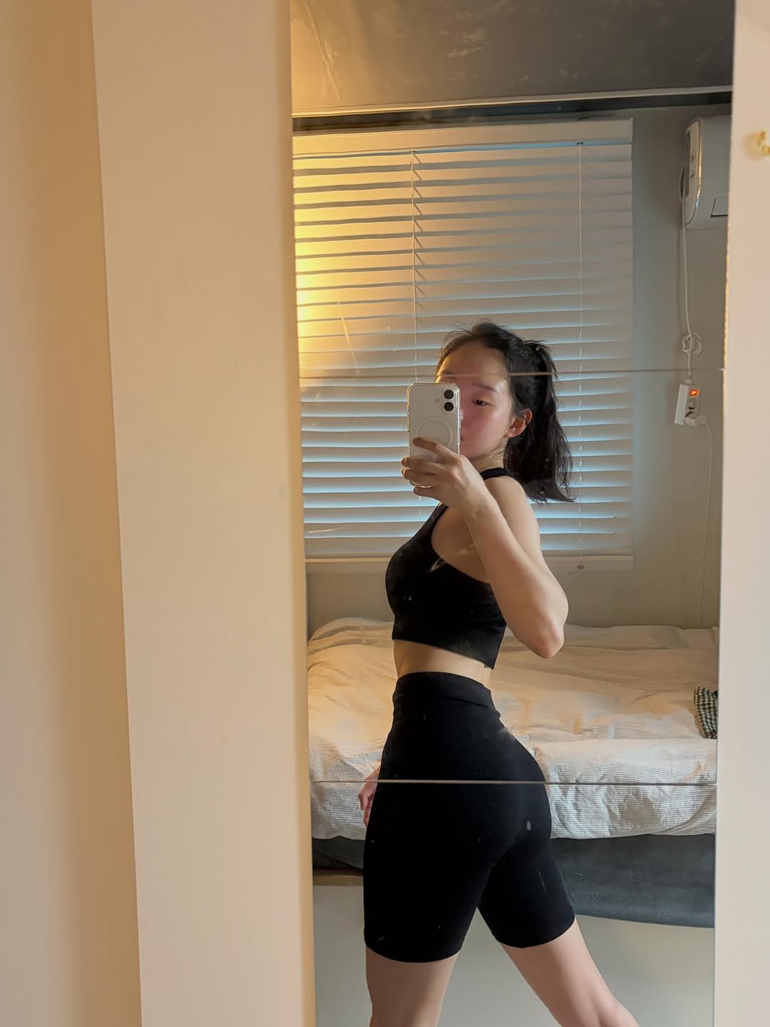aus_ome98 게시물 이미지: 집순이 눈바디👀
옹도니 어떻게 찍오야 잘 나오나아
5월달 행사랑 약속이 너무 많다...