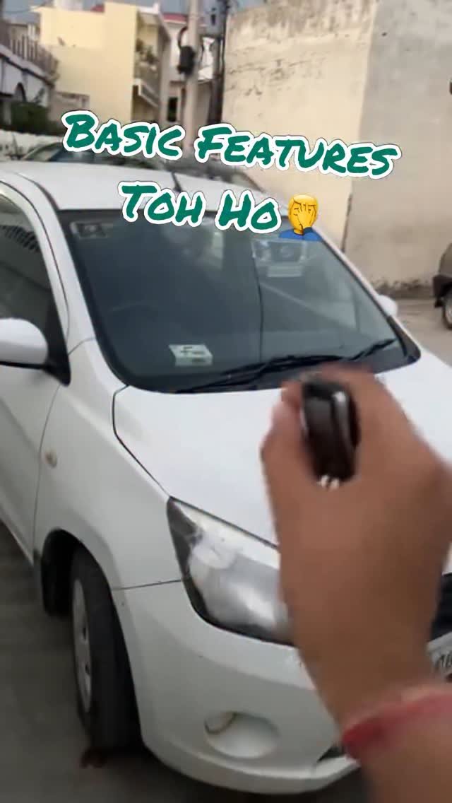 autoheadz_ 게시물 이미지: Basic Features toh ho🤦♂️
#shorts #viral #car...