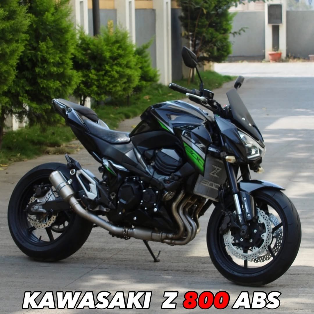Photo by Autologymotors on January 06, 2026. May be an image of motorcycle and text that says 'Aow 80 KAWASAKI Z800ABS Z800 ABS'.
