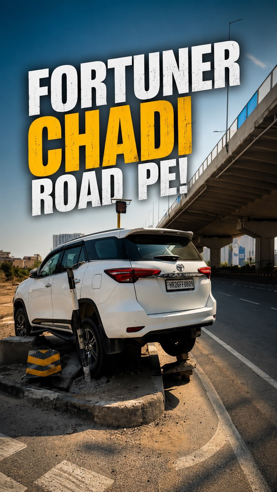 autoreview46 게시물 이미지: 🔥 Fortuner chadi divider pe 😳
Ye parking thi...