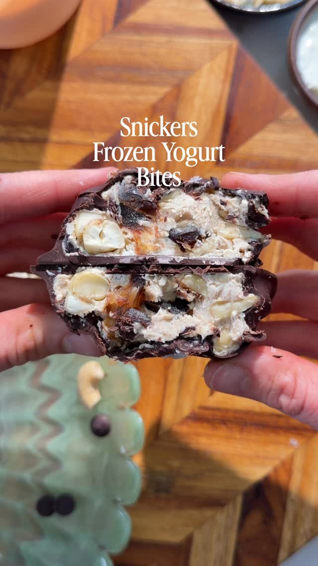 avocado_skillet 게시물 이미지: These snickers frozen yogurt bites are the...