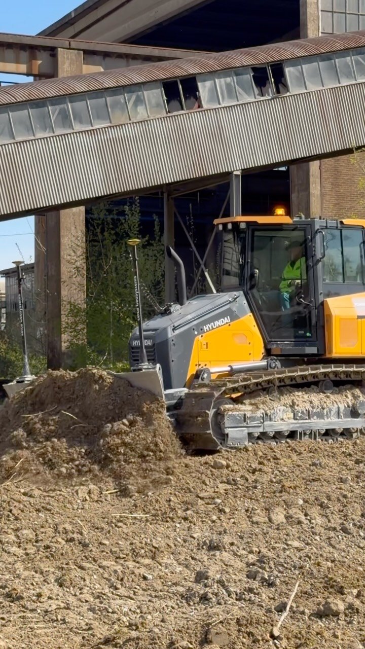 awesome_earthmovers 게시물 이미지: Hyundai’s HD130A dozer at the 2026 Hyundai...